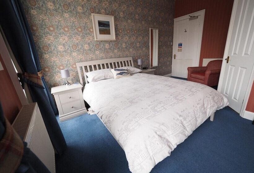 تختخواب و صبحانه Cowrie Guest House