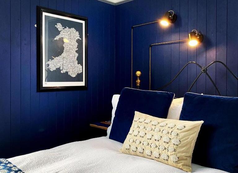 Crafnant House   Bed & Breakfast