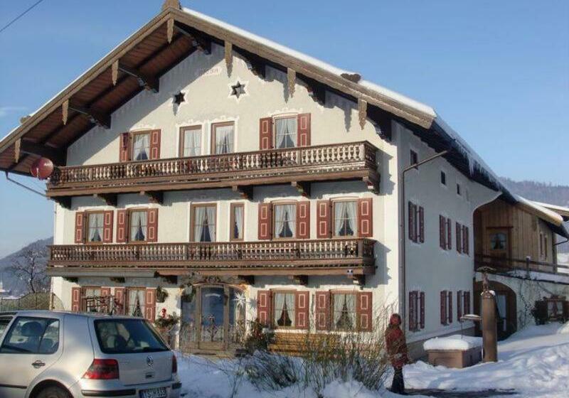 Отель Hutzenauerhof