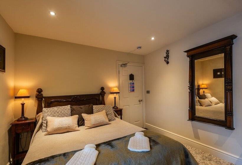 فندق The New White Lion