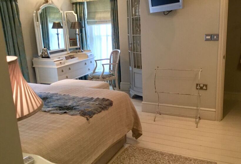 فندق The New White Lion