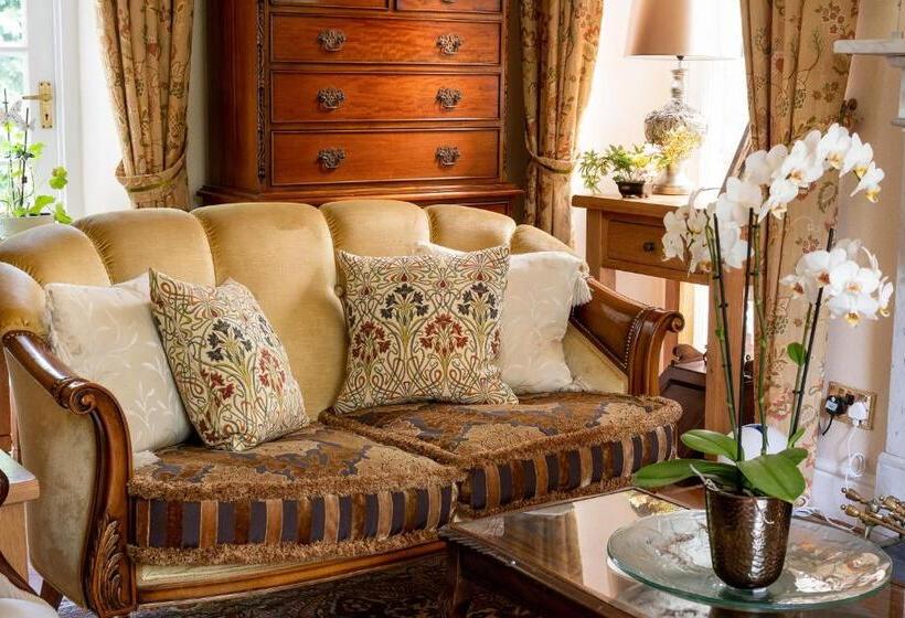 펜션 Afon Rhaiadr Country House