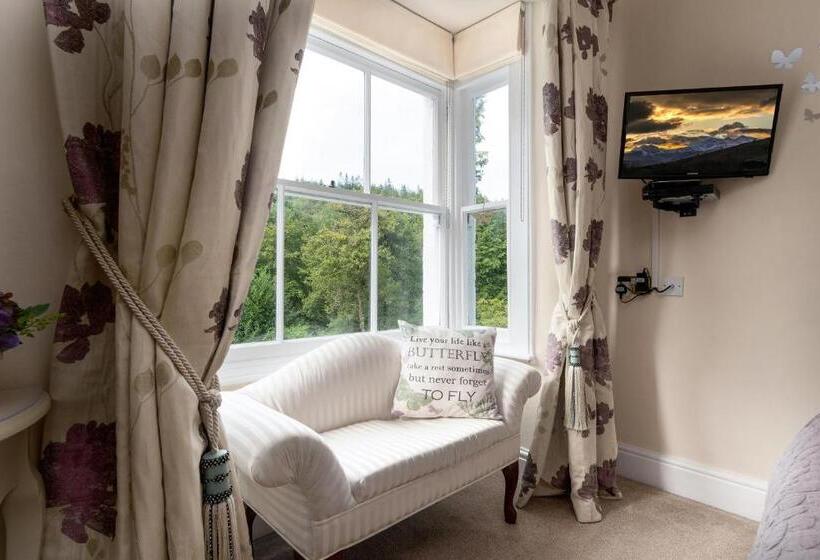 펜션 Afon Rhaiadr Country House