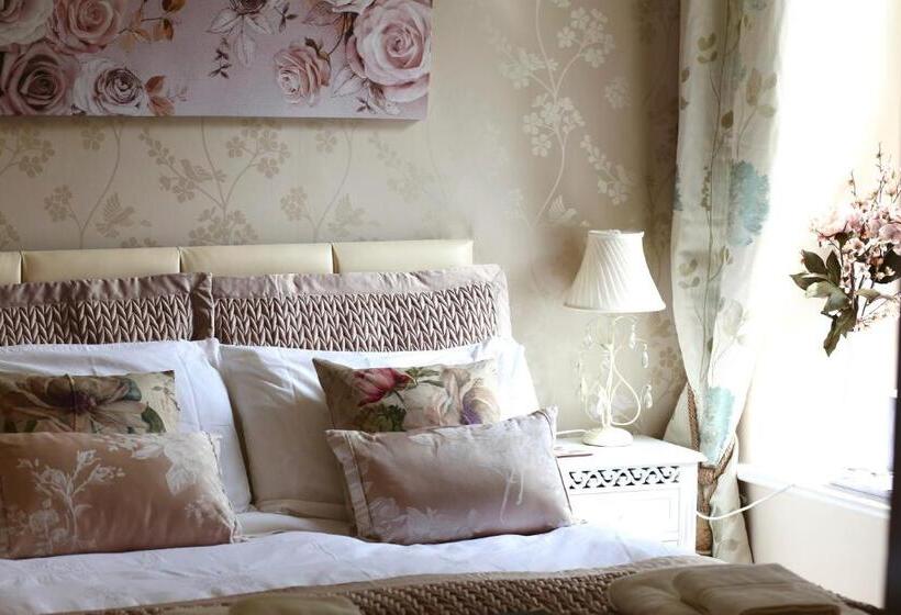 펜션 Afon Rhaiadr Country House