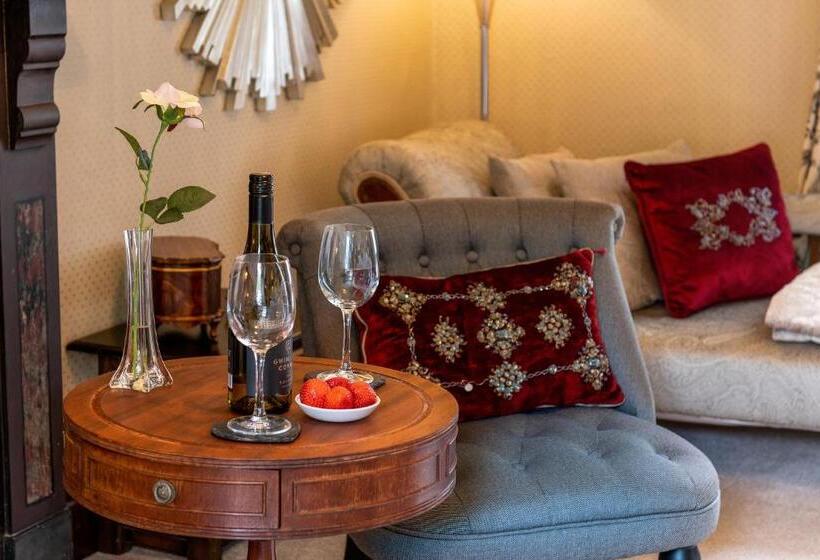 펜션 Afon Rhaiadr Country House