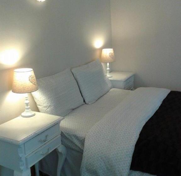 پانسیون Amber Guesthouse