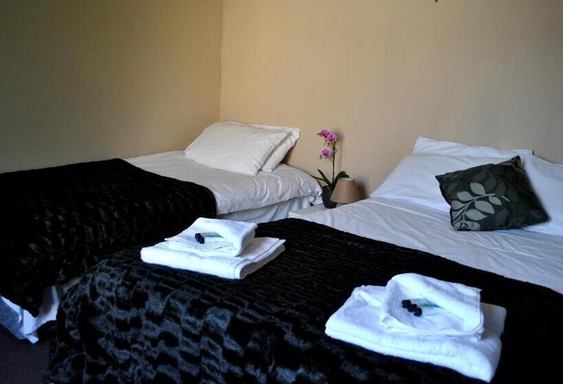 پانسیون Amber Guesthouse