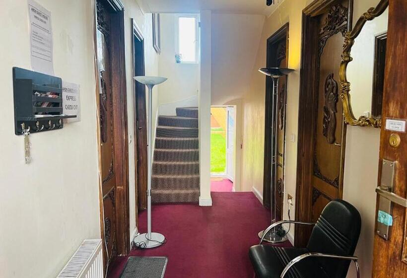 膳宿费 Aron Guest House