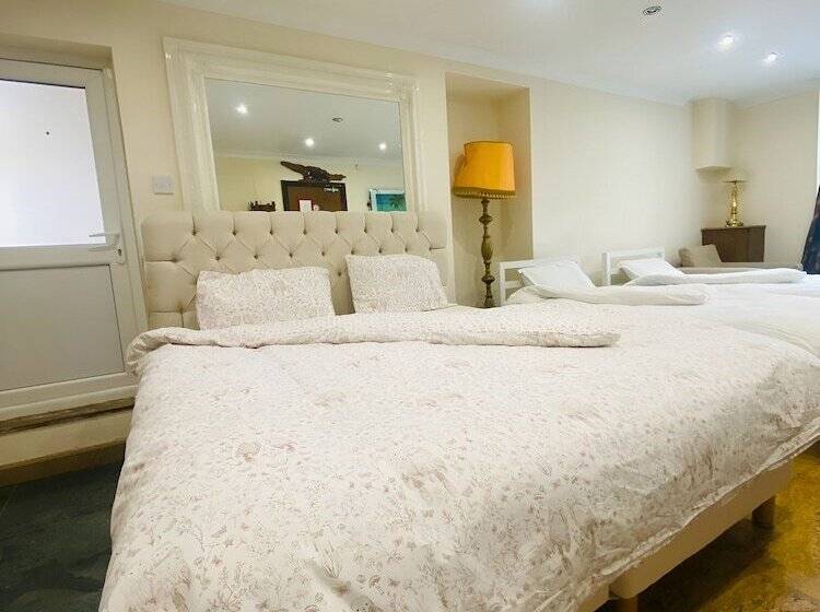 膳宿费 Aron Guest House