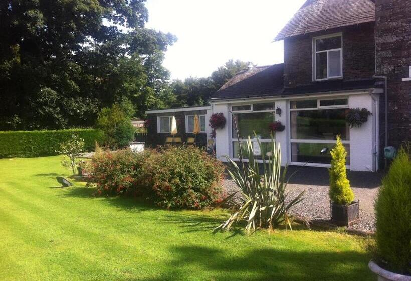 بنسيون Bluebird Lodge