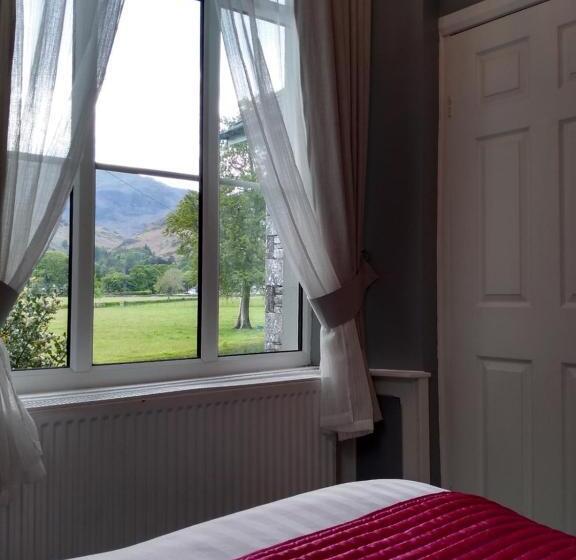 بنسيون Bluebird Lodge