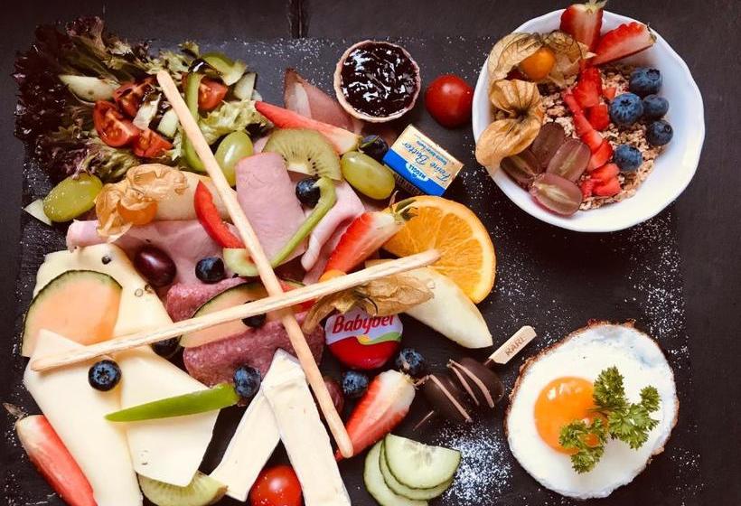 膳宿费 Cafe Am Donautor