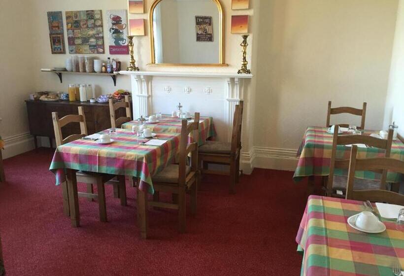 פנסיון Chadwick Guest House