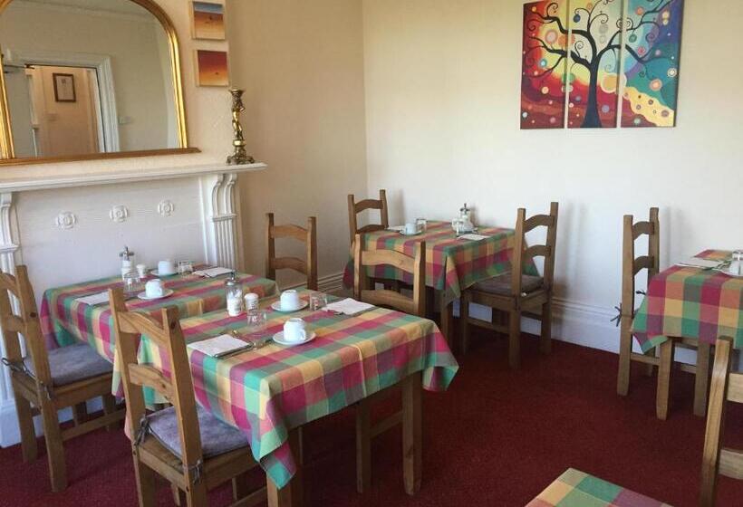 פנסיון Chadwick Guest House