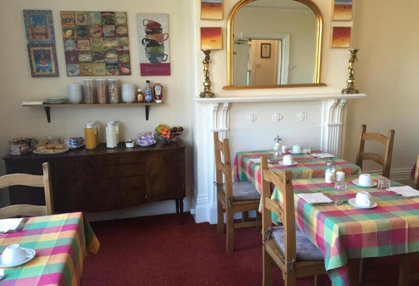 פנסיון Chadwick Guest House