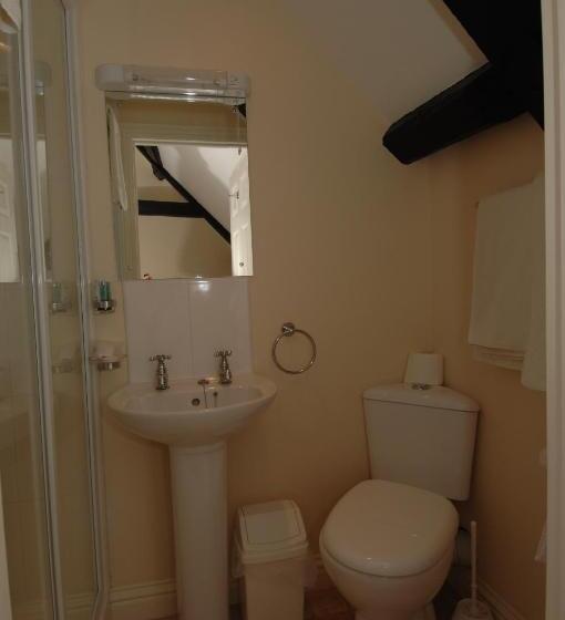 بنسيون Corncroft Guest House