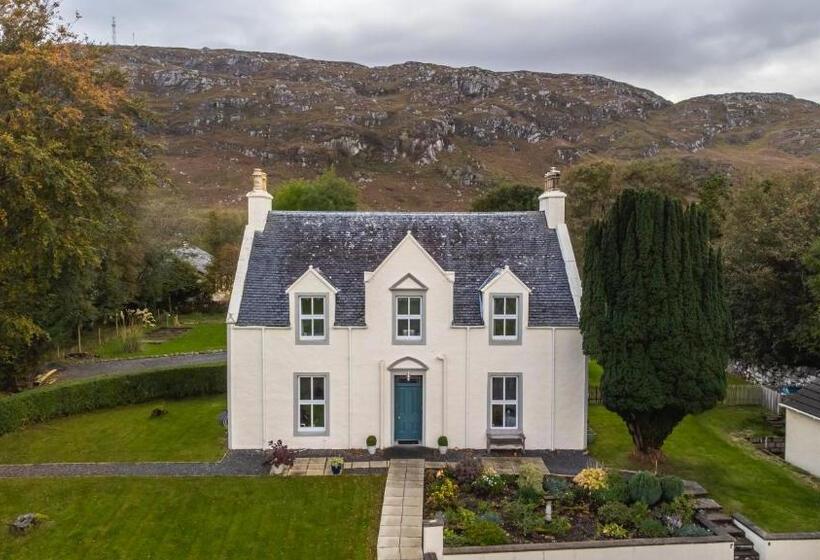 Пансион Corriness House