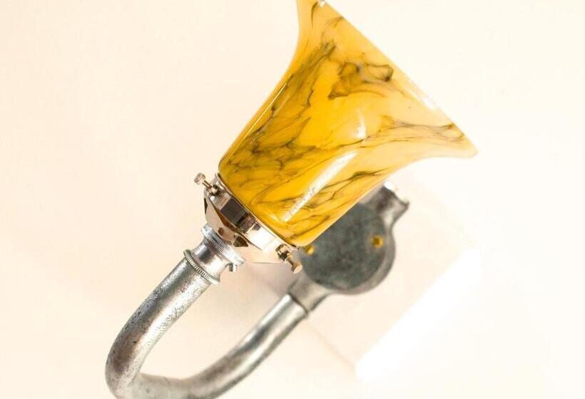 ペンション Dog And Whistle Pub