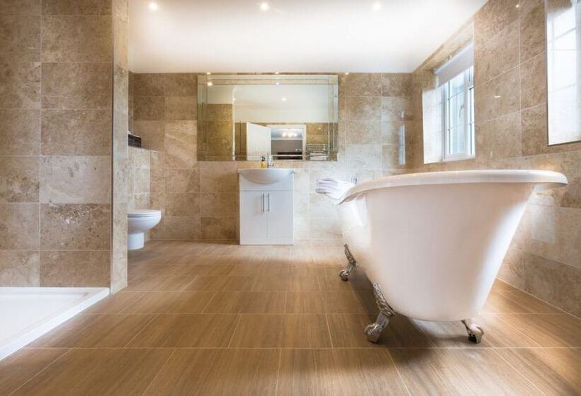 بنسيون Druid House