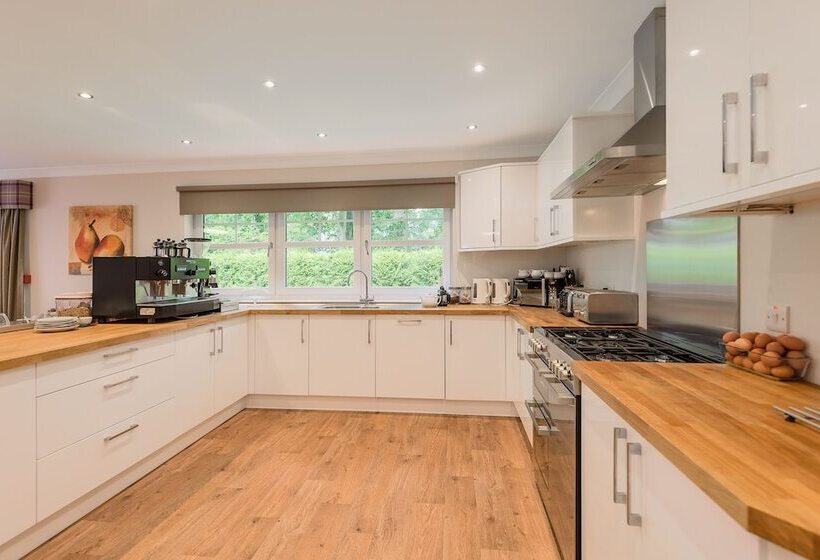 פנסיון Dukeside Lodge