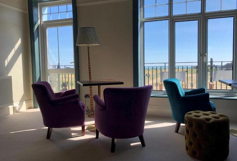 Пансион East Beach Guest House