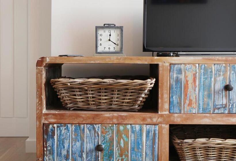 بنسيون Ellinbrook Guest House