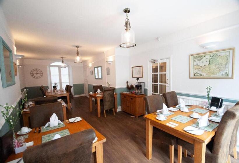 بنسيون Exmoor House