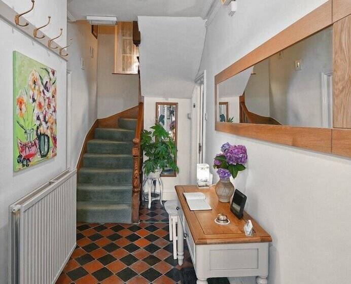 פנסיון Garth Dderwen