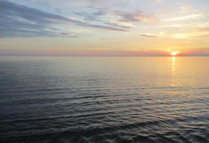 ペンション Gate Lodge Guest House