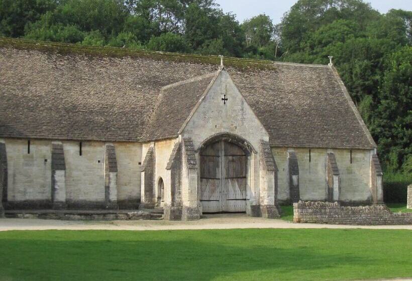 Пансион Great Ashley Farm Bed And Breakfast & Shepherds Huts
