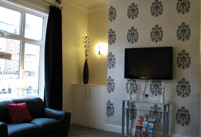 פנסיון Howdale