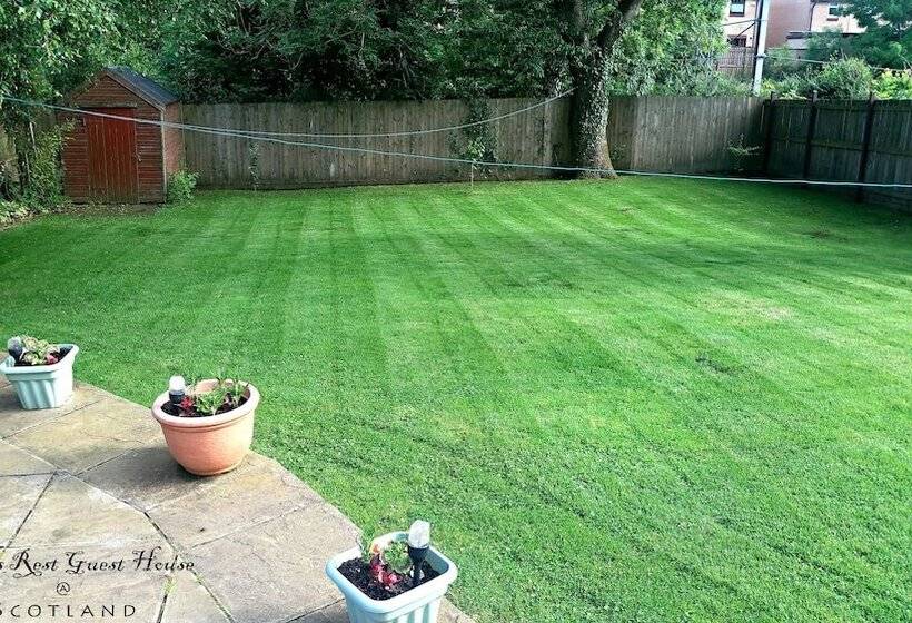 بنسيون Knights Rest Guest House