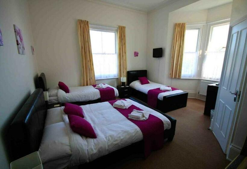 膳宿费 Lyndhurst House