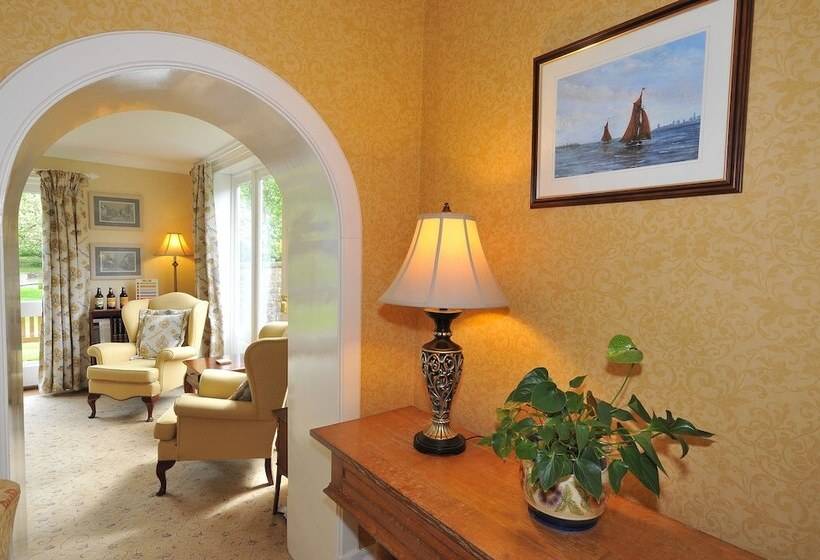 بنسيون Marton Grange Country House