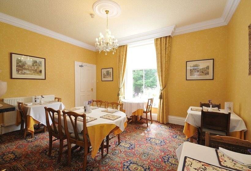 بنسيون Marton Grange Country House