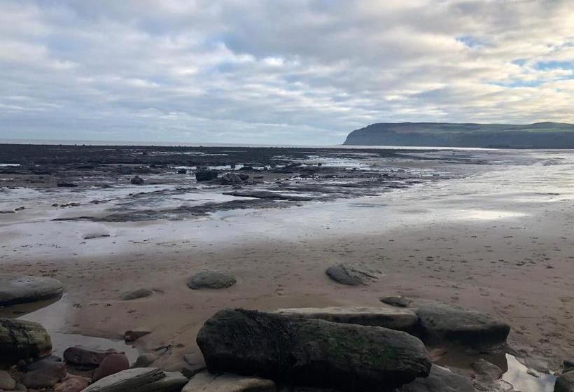 פנסיון Moonfleet Boutique