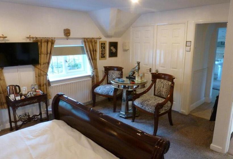 פנסיון Newark Lodge Guest House