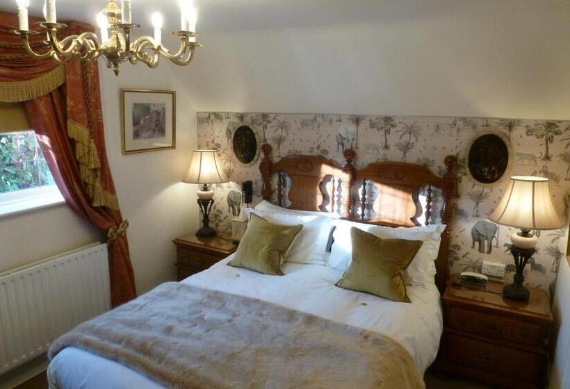 פנסיון Newark Lodge Guest House