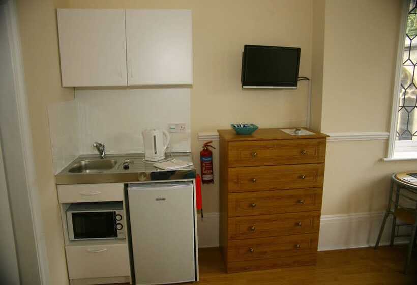 Пансион Number Four