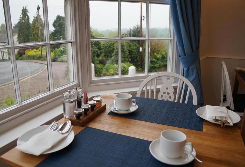 بنسيون Radcliffe Guest House