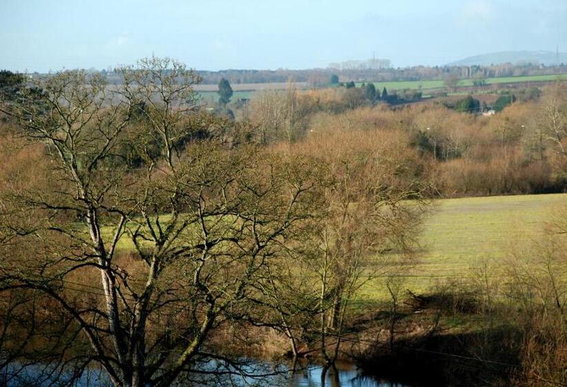 بنسيون Radcliffe Guest House