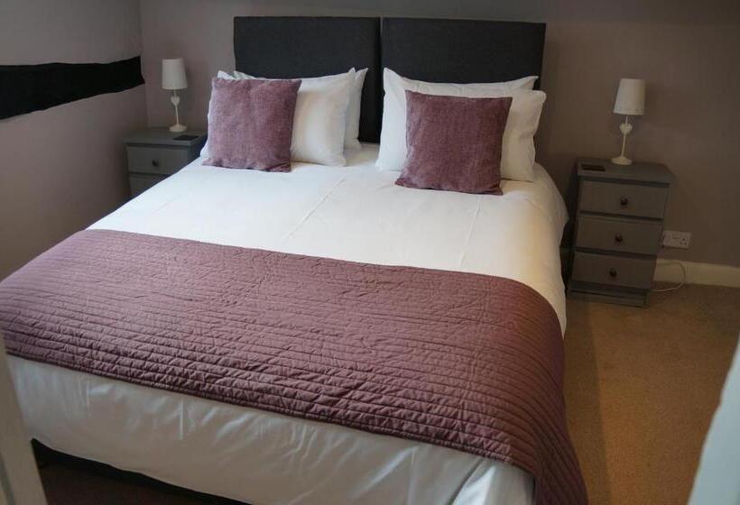 بنسيون Radcliffe Guest House