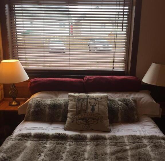 بنسيون Rooms At Tarrareoch