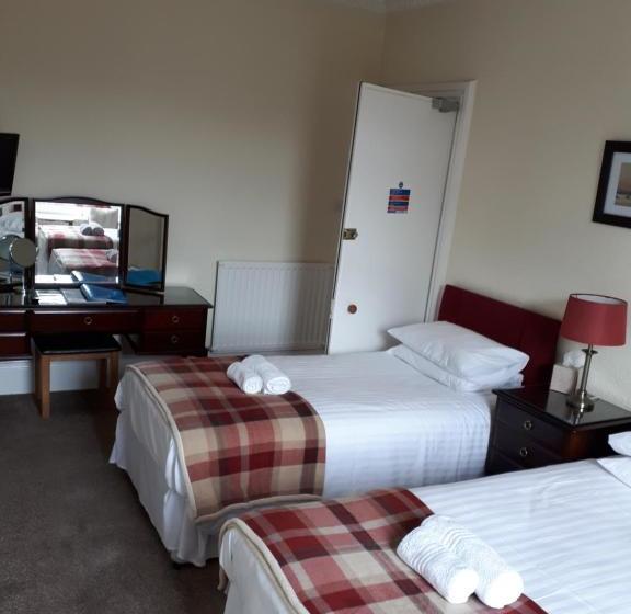بنسيون Rowanlea Guest House