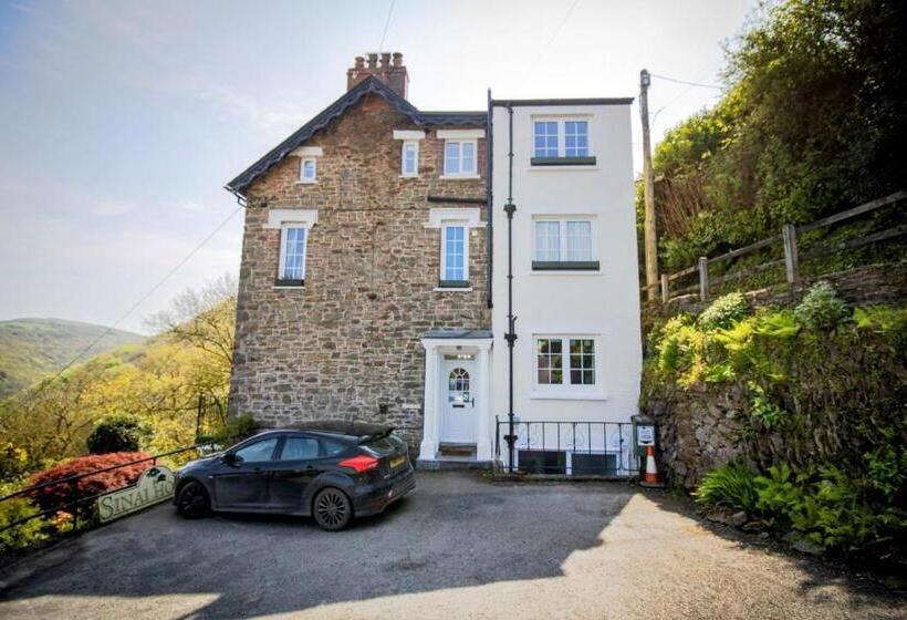 ペンション Sinai House