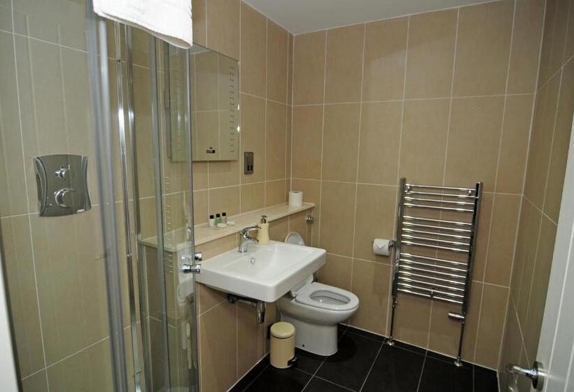 بنسيون Station House   Room Only