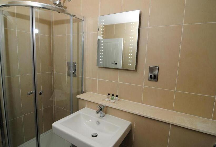 بنسيون Station House   Room Only