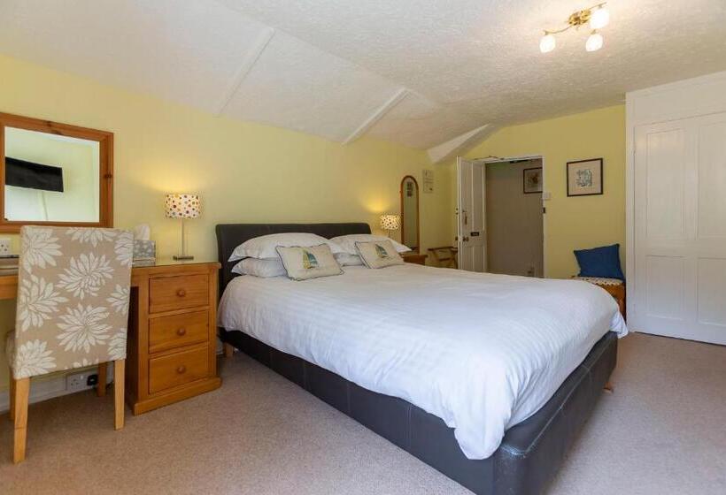 膳宿费 Stratton Gardens