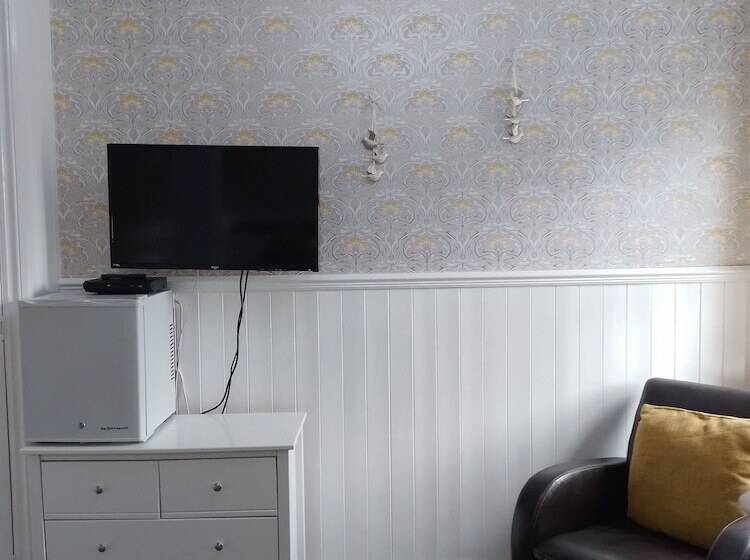 פנסיון Sunflower Lodge