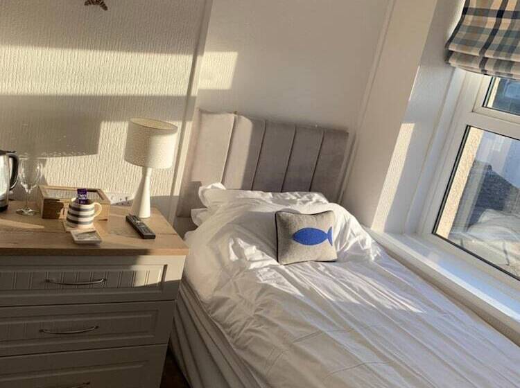 פנסיון Sunrise Guest House